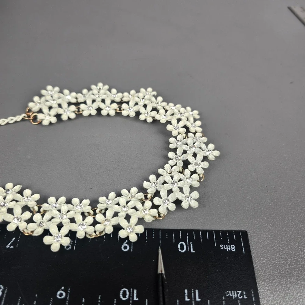 White Enamel Flower Necklace & Stretch Bracelet Floral Rhinestone Crystal Set